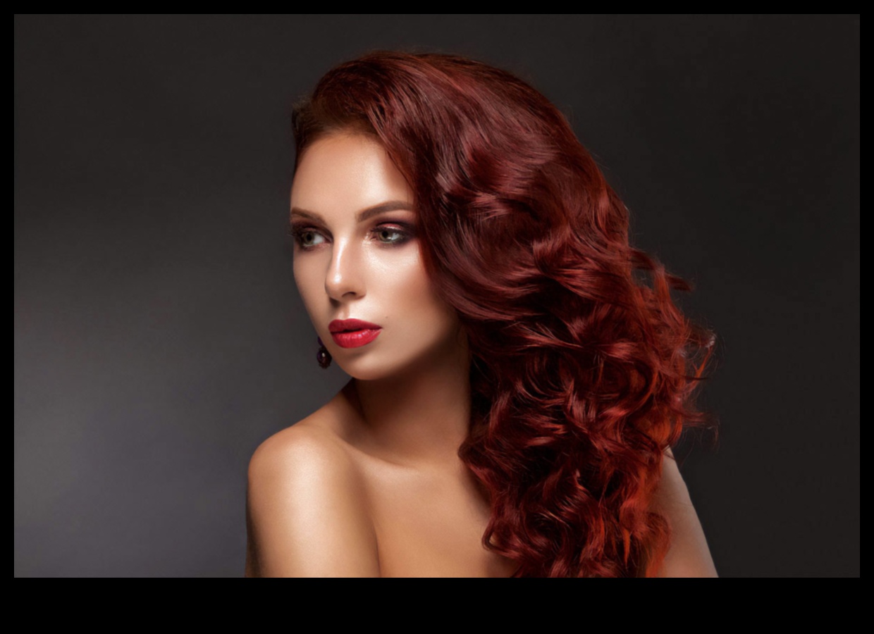 Rubīna atspulgi: sarkanas un kastaņbrūnas frizūras, kas atspoguļo jūsu iekšējo skaistumu