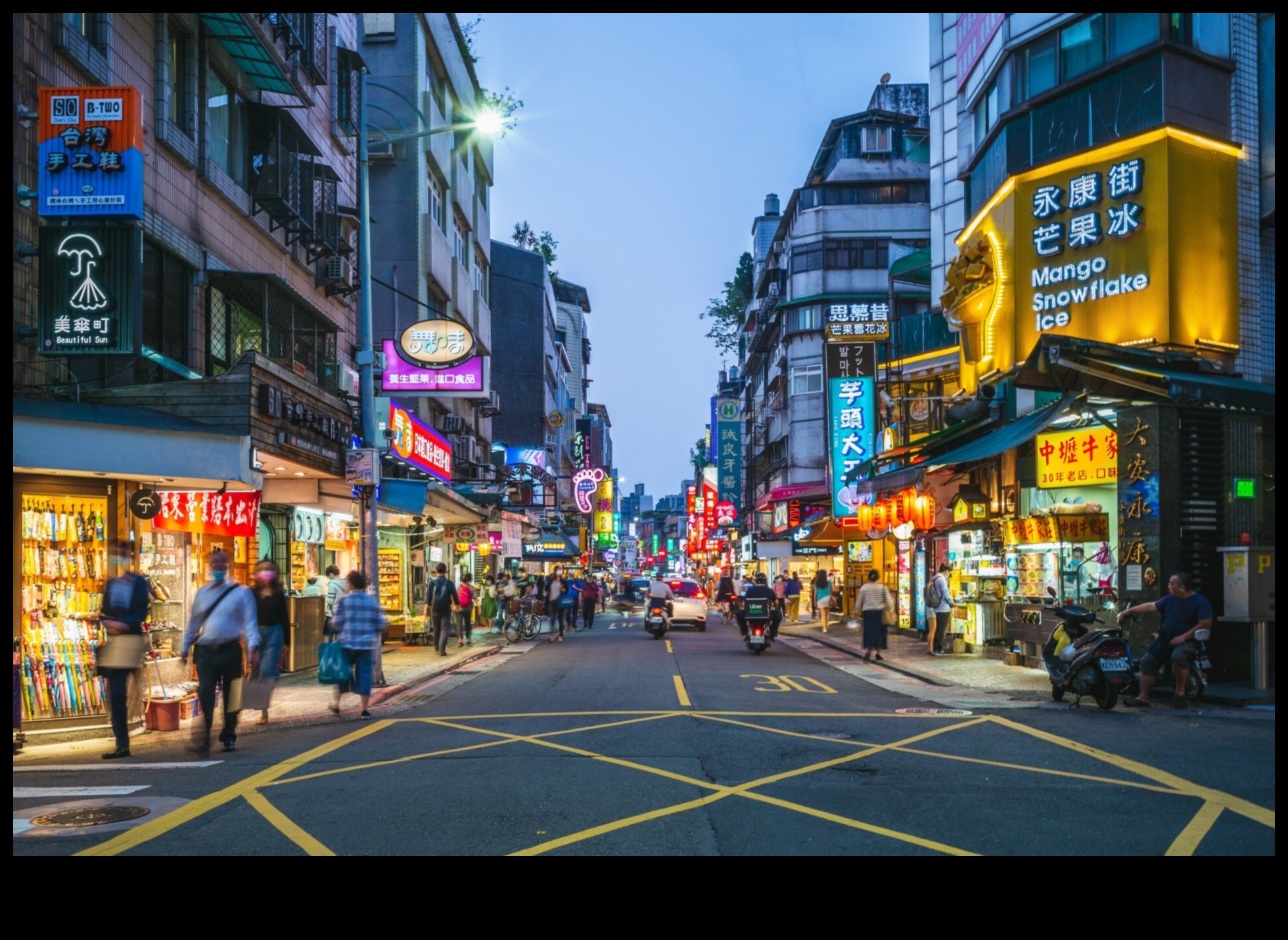 Dzīvās ielas: pilsētas dinamika ielu ainavās