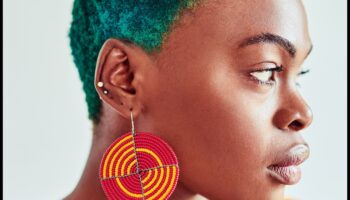 DIY matu krāsošanas metodes: ekspertu triki panākumiem mājās