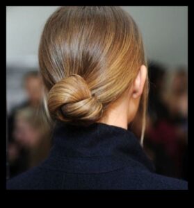 Kastaņbrūni mati, biznesa lietas: profesionālas frizūras birojam